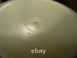 Pyrex 1969 Desirable Large 4qt Green Dots Bowl Very nice