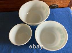 Pyrex 3 pc bowl set 403-02-01 Butterprint excellent cond