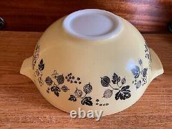 Pyrex 4 piece mixing bowl set Gooseberry black/white/yellow