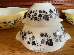 Pyrex 4 piece mixing bowl set Gooseberry black/white/yellow