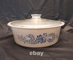 Pyrex #664 Big Bertha 4 QT Casserole Homestead Pattern and Pyrex Cover