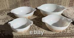 Pyrex Amish Butterprint 4 Piece Cinderella Orange White Mixing Nesting Bowl Set