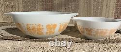 Pyrex Amish Butterprint 4 Piece Cinderella Orange White Mixing Nesting Bowl Set