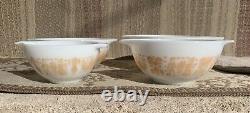 Pyrex Amish Butterprint 4 Piece Cinderella Orange White Mixing Nesting Bowl Set