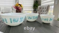 Pyrex Amish Butterprint Nesting Bowl SetTurquoise/White401, 402, 403