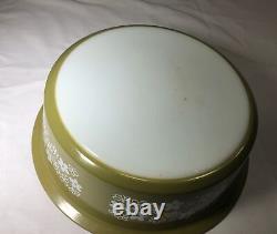 Pyrex BIG BERTHA 664 Crazy Daisy Spring Blossom Green 4 Qt Casserole withLid