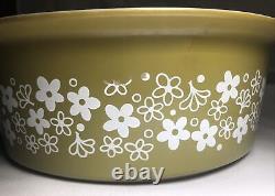 Pyrex BIG BERTHA 664 Crazy Daisy Spring Blossom Green 4 Qt Casserole withLid