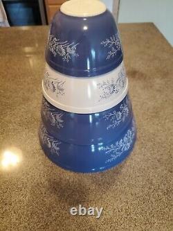 Pyrex Colonial Mist Full Set of 4 Blue & White Mixing Bowls 401 402 403 404 EUC