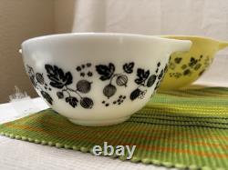 Pyrex Complete Gooseberry Yellow & White Cinderella Nesting Bowl Set 441-444
