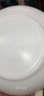 Pyrex FRIENDSHIP Nesting Mixing Bowls Set of 3