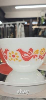 Pyrex FRIENDSHIP Nesting Mixing Bowls Set of 3