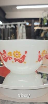 Pyrex FRIENDSHIP Nesting Mixing Bowls Set of 3
