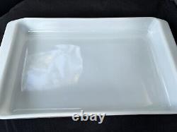 Pyrex Friendship Red Bird Lasagna Milk Glass Baking Pan 933 13.5x8.75x1.75