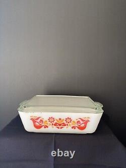 Pyrex Friendship Vintage Set of 4 Refrigerator Dishes with Lids 501 502 503