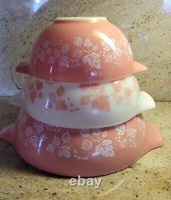 Pyrex Gooseberry Cinderella Nesting Mixing Bowls Set of 3 Vintage pink, white