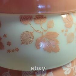 Pyrex Gooseberry Cinderella Nesting Mixing Bowls Set of 3 Vintage pink, white