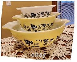 Pyrex Gooseberry Yellow Black White 444, 443, & 442 Cinderella Mixing Bowls