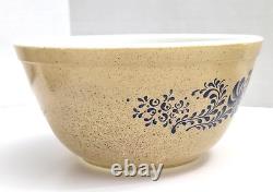 Pyrex Homestead Mixing Bowl Complete Set of 4 Tan & Blue Nesting 401 402 403 404