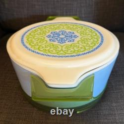 Pyrex Ocean Filigree Espanola 475-B 2.5 Qt Casserole w Lid + Cradle 1973 Promo