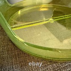 Pyrex Ocean Filigree Espanola 475-B 2.5 Qt Casserole w Lid + Cradle 1973 Promo