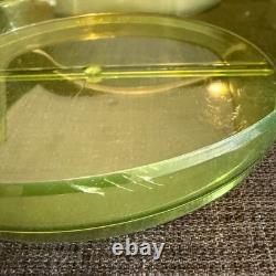 Pyrex Ocean Filigree Espanola 475-B 2.5 Qt Casserole w Lid + Cradle 1973 Promo