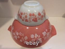 Pyrex Pink Gooseberry Cinderella Nesting Mixing Bowls