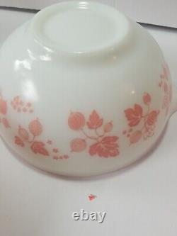 Pyrex Pink White Gooseberry Cinderella Nesting Mixing Bowls Complete Set 4