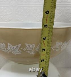 Pyrex Sandalwood Cinderella Mixing Bowls 444 and 443 Nesting Bowls Vintage