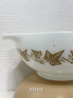 Pyrex Sandalwood Cinderella Mixing Bowls 444 and 443 Nesting Bowls Vintage