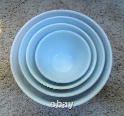 Pyrex Snowflake Garland Blue White Set of 4 Graduated Mixing Bowls MCM