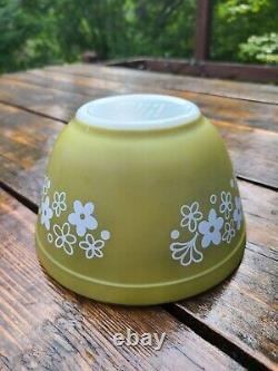 Pyrex Spring Blossom Stacking Bowl Set #401, 402, 403, 404 (Crazy Daisy)