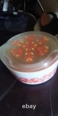 Pyrex Vintage Friendship Red Birds set of 3 bowels with lids