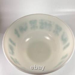 Pyrex White On Turquoise Amish Butterprint Mixing Bowl VTG 403 2 1/2 QT