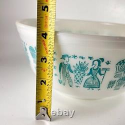 Pyrex White On Turquoise Amish Butterprint Mixing Bowl VTG 403 2 1/2 QT