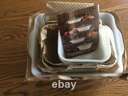 Pyrex butterprint refridgerator dish set new old stock turquoise and white