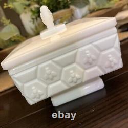 RARE FENTON Vintage Milkglass Honeycomb & Bees Covered Candy Dish