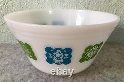 RARE Green & Blue Pennsylvania Dutch Milk Glass Federal 9 Mixing Bowl Vintage