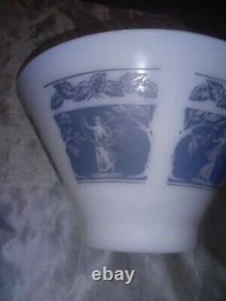 RARE VINTAGE HAZEL ATLAS MILK GLASS BOWL WHITE withWEDGEWOOD BLUE GREEK GODDESS