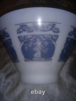 RARE VINTAGE HAZEL ATLAS MILK GLASS BOWL WHITE withWEDGEWOOD BLUE GREEK GODDESS