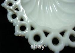 RARE VTG 1870s Deep Clam Shell Milk-Glass Footed Trinket Pin Bowl Lace Fretwork