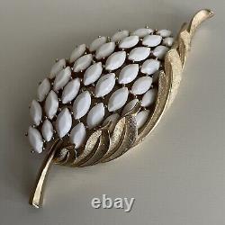 RARE Vintage Crown TRIFARI Signed WHITE Milk Glass Gold Tone Floral Brooch Pin