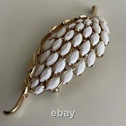 RARE Vintage Crown TRIFARI Signed WHITE Milk Glass Gold Tone Floral Brooch Pin