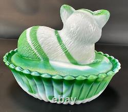 RARE Westmoreland III Rosso Green White Milk SLAG Glass Cat on Nest Dish Vintage