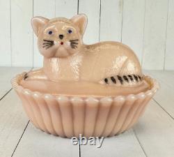 RARE Westmoreland III Rosso Milk Glass Cat on Nest PINK Opalescent Painted VTG