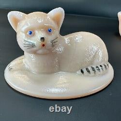 RARE Westmoreland III Rosso Milk Glass Cat on Nest PINK Opalescent Painted VTG