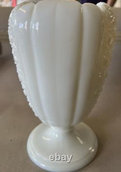 Rare 1950's Fenton Cupped Daisy Button White Milk Glass Footed