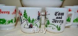 Rare Vintage 1950's Milk Glass Tom &jerry Festive Holiday Collection Bowl 8 Mugs