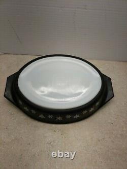 Rare Vintage Pyrex 1 1/2 Qt Casserole Black and White Snowflakes. NO DIVISIONS