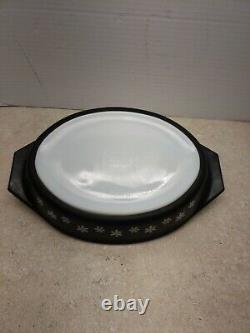 Rare Vintage Pyrex 1 1/2 Qt Casserole Black and White Snowflakes. NO DIVISIONS