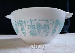 Rare Vintage Pyrex REVERSE Butterprint (LADY ON THE LEFT) 441 Cinderella Bowl